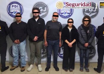 Desmantelan red que suplantaba a funcionarios para extorsionar en el Edomex