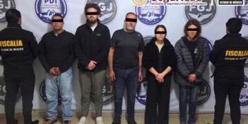 Desmantelan red que suplantaba a funcionarios para extorsionar en el Edomex