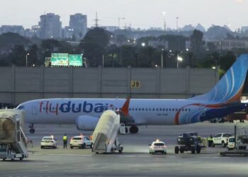 Copiloto de Flydubai planeaba estrellar avión contra aeropuerto de Israel, afirma Fiscalía de Emiratos