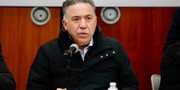 Senado responde a más de 26 mil firmas contra Enrique Inzunza y descarta intervenir en su salida