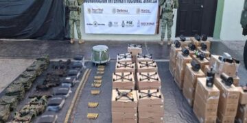 Aseguran 48 drones y explosivos en Sinaloa; inhabilitan laboratorio clandestino de drogas