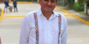 Detienen a Irineo Molina, exalcalde de Tuxtepec, por presunto desvío de 23 millones de pesos