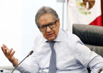 Pide Higinio Martínez a aspirantes de Morena esperar las encuestas y mantener la unidad