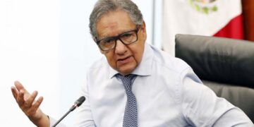 Pide Higinio Martínez a aspirantes de Morena esperar las encuestas y mantener la unidad