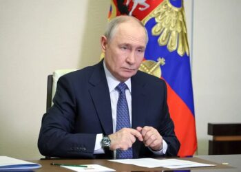 Putin abre la puerta al diálogo con Ucrania, pero mantiene sus exigencias territoriales