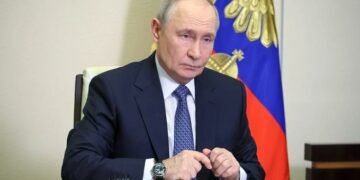 Putin abre la puerta al diálogo con Ucrania, pero mantiene sus exigencias territoriales