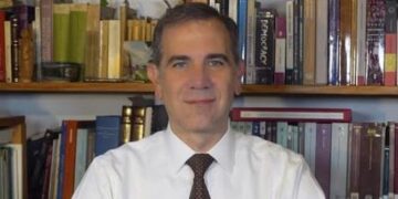 Lorenzo Córdova defiende su gestión en el INE y acepta nuevas auditorías