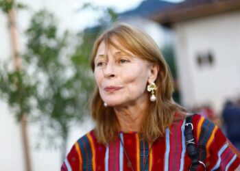 Tatiana Clouthier pide repetir encuesta de Morena y revisar designación de Clara Luz Flores