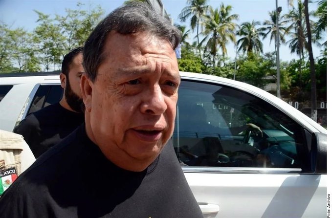 Ángel Aguirre obtiene suspensión para tener contacto con familiares y abogados