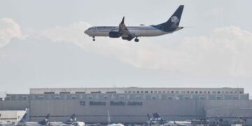Estados Unidos levanta restricciones a aerolíneas mexicanas y permite ampliar vuelos desde el AICM y AIFA