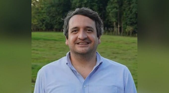 Andy López Beltrán se registra en Morena para buscar una diputación federal en Tabasco