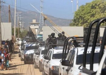 Fuerzas federales intervienen tras balacera en penal de Mazatlán; hay 16 heridos