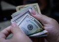 Banxico advierte pérdida del poder adquisitivo de remesas y debilidad del consumo