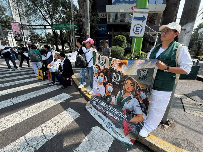 Consulta del IMSS enfrenta cuestionamientos en medio de exigencias de aumento salarial