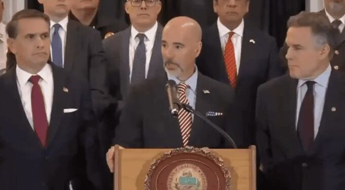 Director de la DEA acusa a autoridades mexicanas de corrupción en el asesinato de Kiki Camarena