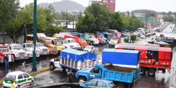 Transportistas anuncian paro nacional indefinido por inseguridad y costos de operación