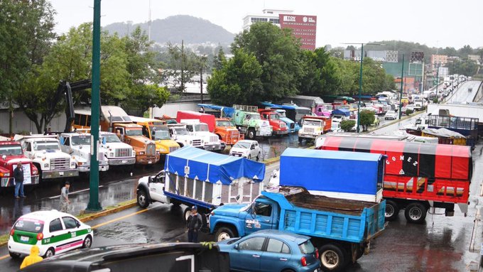 Transportistas anuncian paro nacional indefinido por inseguridad y costos de operación